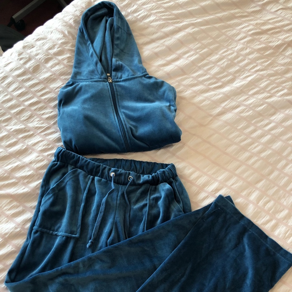 blue sweatsuit